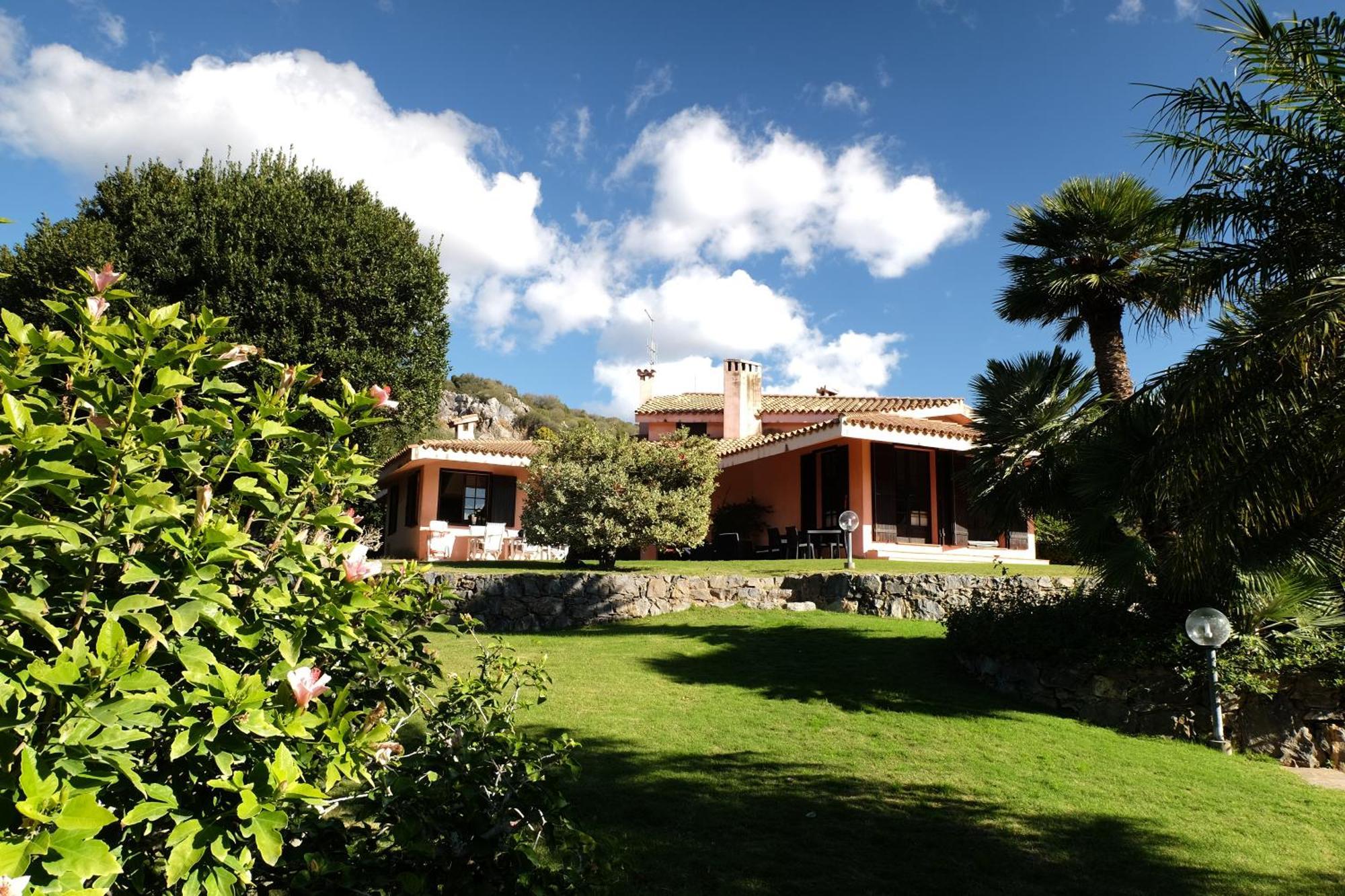 A Casa Di Angela B&B Carbonia Εξωτερικό φωτογραφία
