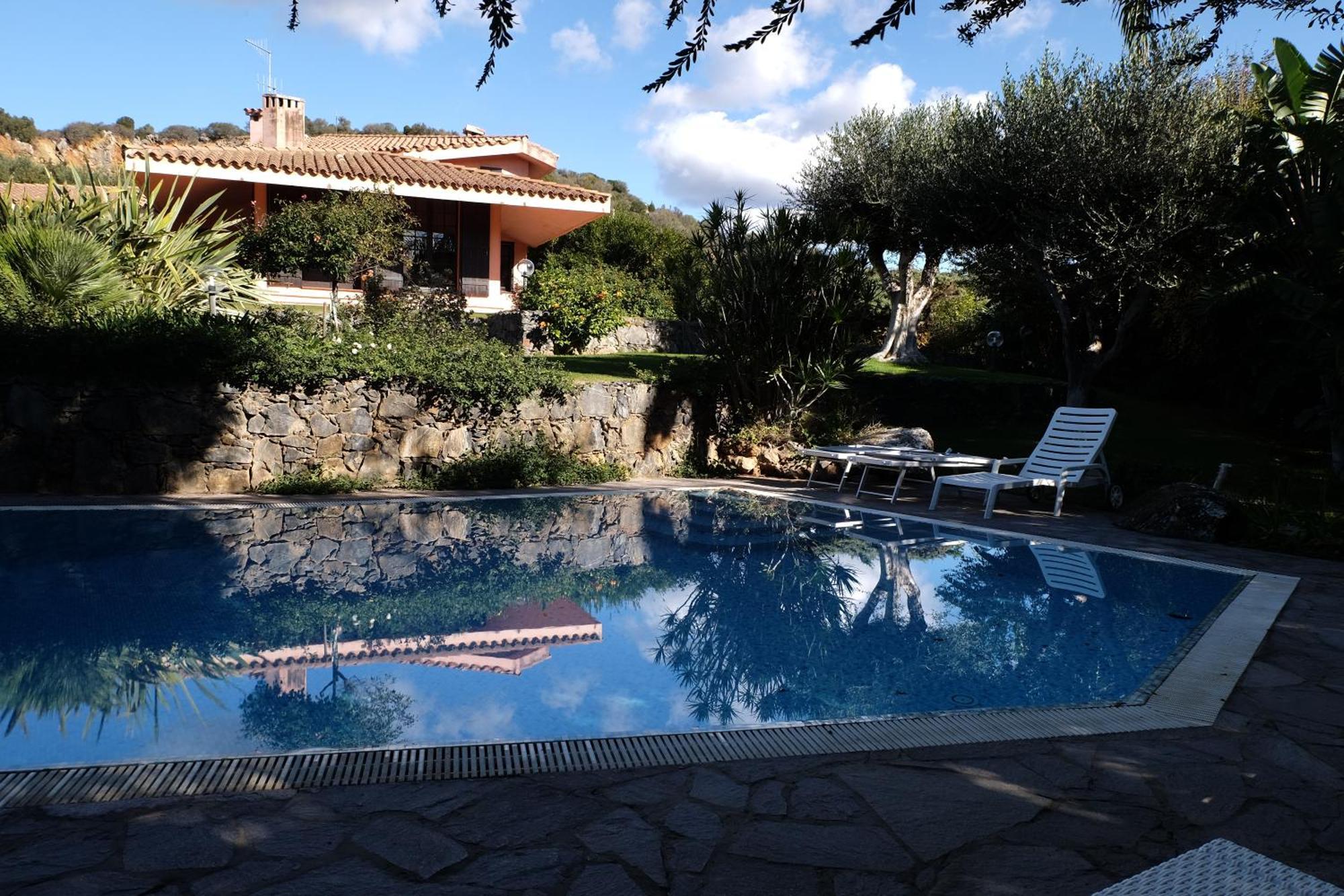 A Casa Di Angela B&B Carbonia Εξωτερικό φωτογραφία